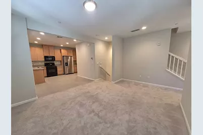 97 Montecito Vista Dr 8, San Jose, CA 95111 - Photo 11