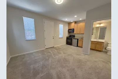 97 Montecito Vista Dr 8, San Jose, CA 95111 - Photo 7