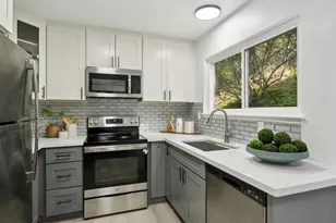 4028 Farm Hill Blvd 5, Redwood City, CA 94061 - Photo 5