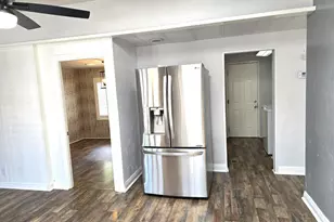 1360 Buckingham Way 1360, Hayward, CA 94544 - Photo 7