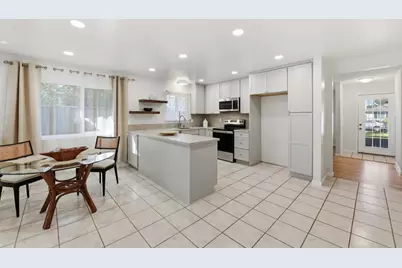 1825 Blue Spruce Ct, Milpitas, CA 95035 - Photo 9