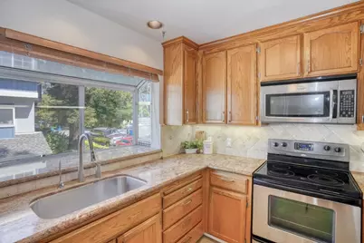10 Arch St, Redwood City, CA 94062 - Photo 11