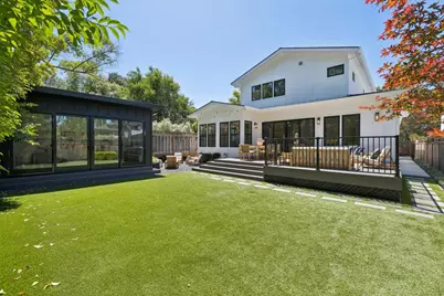 2061 Sterling Ave, Menlo Park, CA 94025 - Photo 43