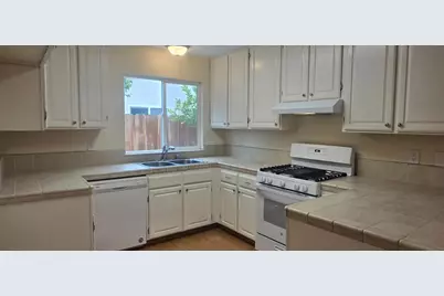 47 Elmwood Dr, Greenfield, CA 93927 - Photo 9