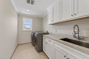 1336 Cordilleras Ave, Sunnyvale, CA 94087 - Photo 9