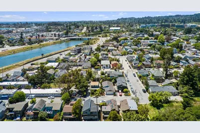 136 Canfield Ave A, Santa Cruz, CA 95060 - Photo 3