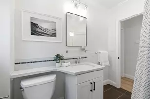 9858 Golf Links Rd, Oakland, CA 94605 - Photo 23