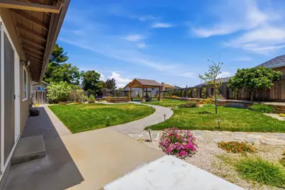 12918 Kennedy Cir, Salinas, CA 93906 - Photo 17