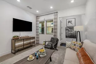 1000 Berryessa Ln 211, Davis, CA 95616 - Photo 5