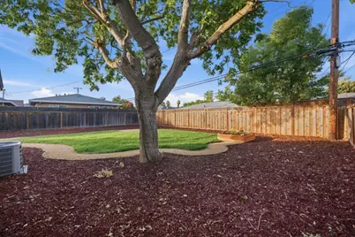 5430 Clovercrest Dr, San Jose, CA 95118 - Photo 21