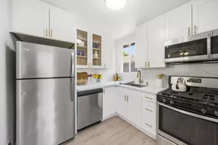 545 Rollins Rd, Burlingame, CA 94010 - Photo 9