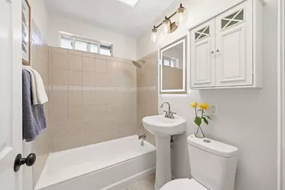 545 Rollins Rd, Burlingame, CA 94010 - Photo 23
