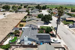45201 Crown Ave, King City, CA 93930 - Photo 3