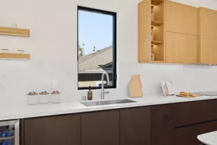 2540 Howard Ave, San Carlos, CA 94070 - Photo 17