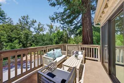 19546 Vineyard Ln, Saratoga, CA 95070 - Photo 17