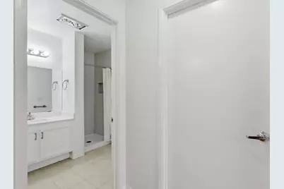 5438 Cribari Grn, San Jose, CA 95135 - Photo 19