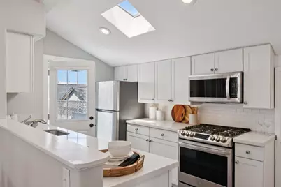 219 Willow St, Pacific Grove, CA 93950 - Photo 15