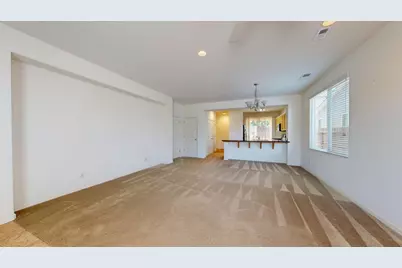 7392 Robinson, Fresno, CA 93737 - Photo 9