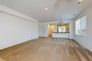 7392 Robinson, Fresno, CA 93737 - Photo 9