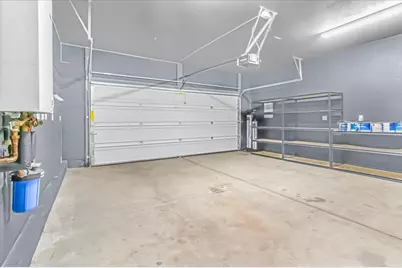 160 San Lorenzo Dr, Hollister, CA 95023 - Photo 17