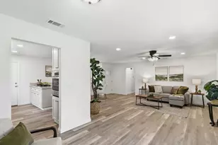 8312 Kelton Dr, Gilroy, CA 95020 - Photo 11