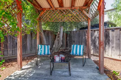 1078 Boranda Ave, Mountain View, CA 94040 - Photo 27