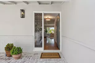 1085 Sunset Dr, San Carlos, CA 94070 - Photo 7
