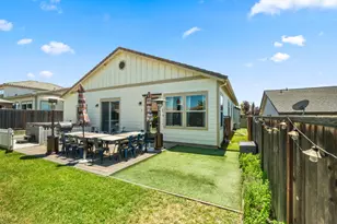 1400 Sawtooth Dr, Hollister, CA 95023 - Photo 39
