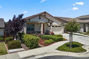 1400 Sawtooth Dr, Hollister, CA 95023 - Photo 3