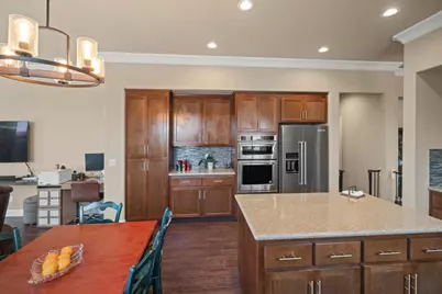 1400 Sawtooth Dr, Hollister, CA 95023 - Photo 17