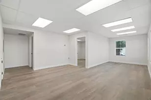 1131 Luchessi Dr, San Jose, CA 95118 - Photo 5