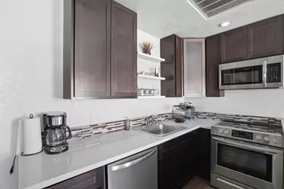 1131 Luchessi Dr, San Jose, CA 95118 - Photo 13