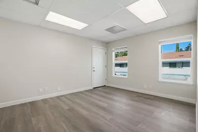 1131 Luchessi Dr, San Jose, CA 95118 - Photo 29