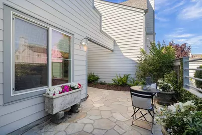 13 Charthouse Ln, Foster City, CA 94404 - Photo 31