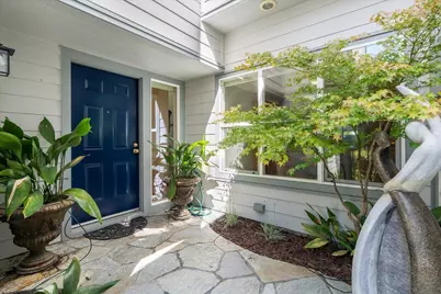 13 Charthouse Ln, Foster City, CA 94404 - Photo 3