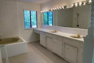 60 Franks Dr, Hollister, CA 95023 - Photo 17