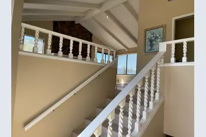 60 Franks Dr, Hollister, CA 95023 - Photo 5