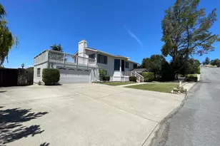 60 Franks Dr, Hollister, CA 95023 - Photo 3