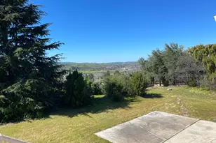 60 Franks Dr, Hollister, CA 95023 - Photo 19