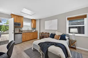912 Montgomery St, San Carlos, CA 94070 - Photo 17