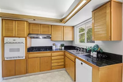 1142 Viscaino Ave, Sunnyvale, CA 94086 - Photo 9