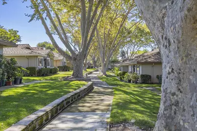 909 Gilchrist 1, San Jose, CA 95133 - Photo 21