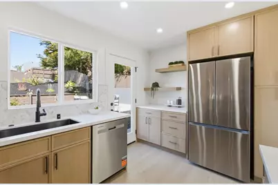 483 Heathcliff Dr, Pacifica, CA 94044 - Photo 11