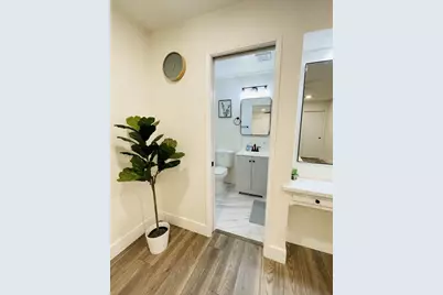 725 W Rialto Ave, Fresno, CA 93705 - Photo 13