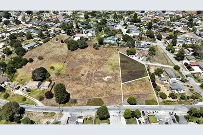 13 Thomas Rd, Royal Oaks, CA 95076 - Photo 3