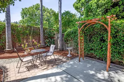 103 Missiion, East Palo Alto, CA 94303 - Photo 7