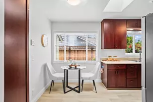 2802 Sycamore Way, Santa Clara, CA 95051 - Photo 13