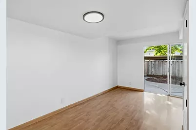 194 Oakbrook Cir, San Jose, CA 95139 - Photo 9
