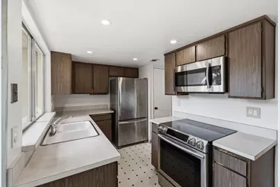 194 Oakbrook Cir, San Jose, CA 95139 - Photo 11