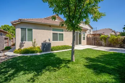 1149 Bellflower Way, Los Banos, CA 93635 - Photo 21